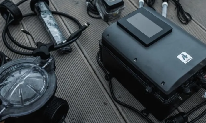 How to prepare pool accessories for winter