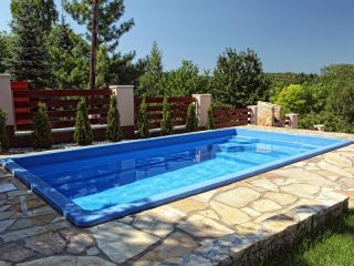 Swimming pool Solaris 550