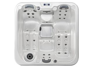 HC 2  - 4 Person Hot Tub